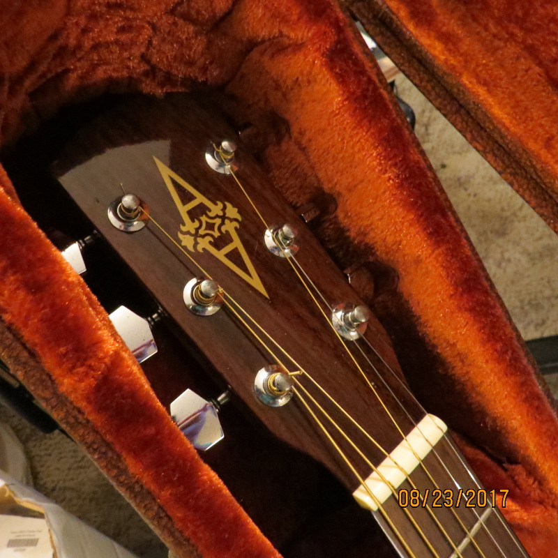 Alvarez RD8 Dreadnought Guitar