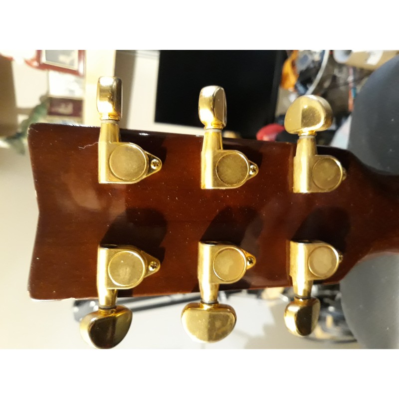 Yamaha F-335 Acoustic Guitar